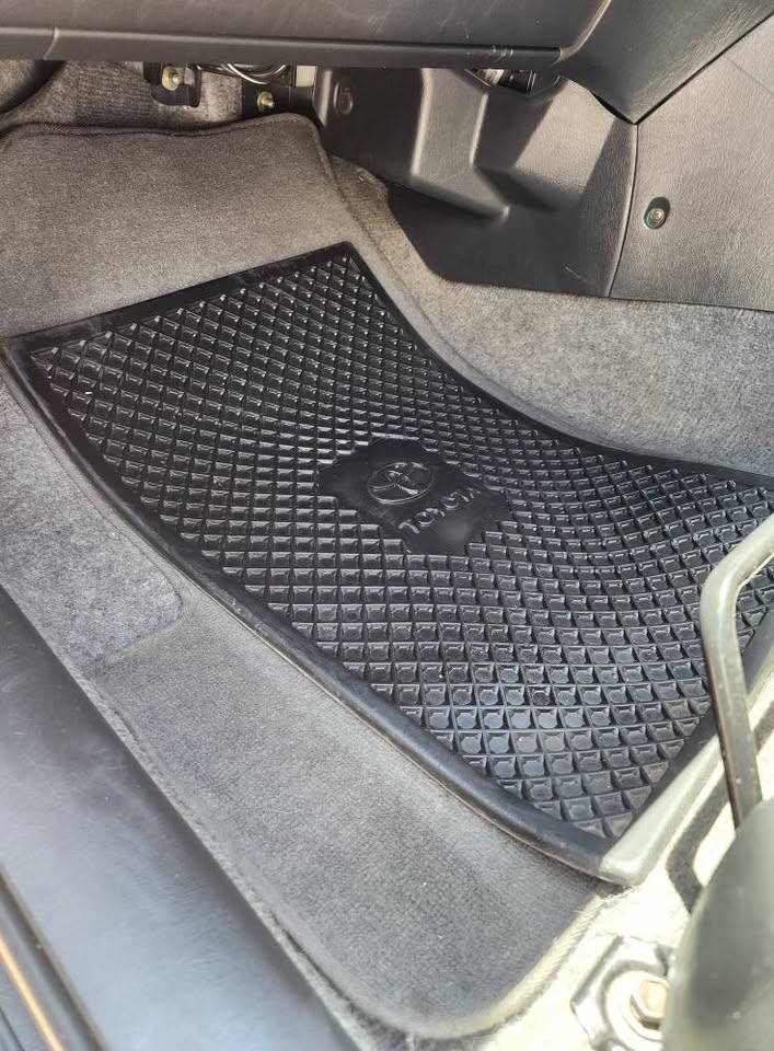 
								2005 Toyota RAV4 1.8 full									