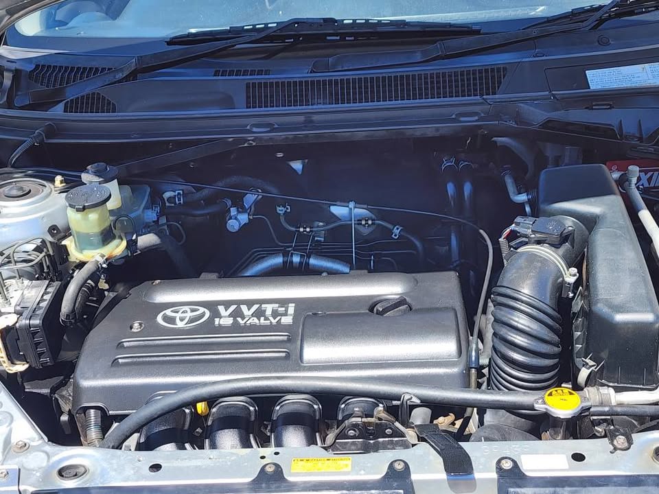 
								2005 Toyota RAV4 1.8 full									