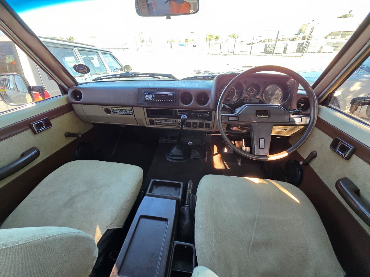 
								1982 Land Cruiser FJ60 full									