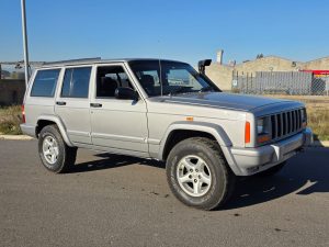 2001 Jeep Cherokee XJ Country