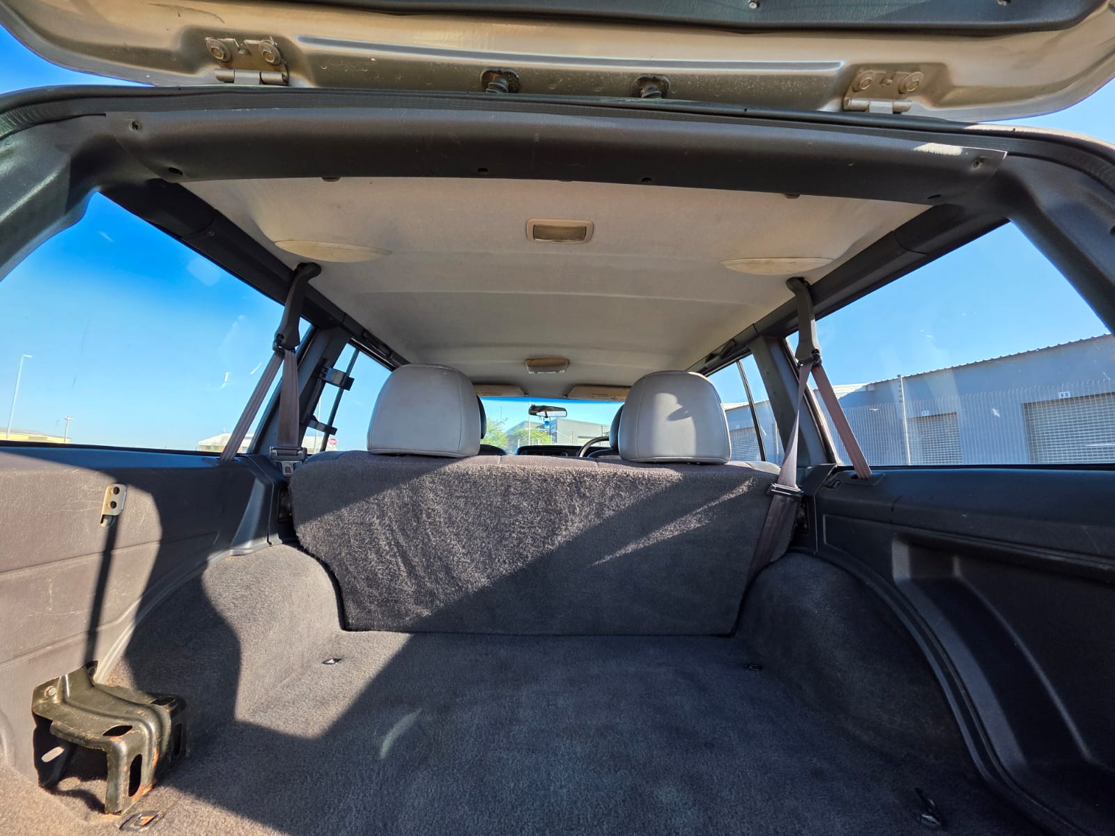 
								2001 Jeep Cherokee XJ Country full									