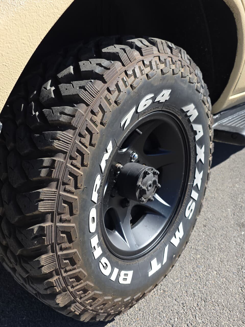 
								1982 Land Cruiser FJ60 full									